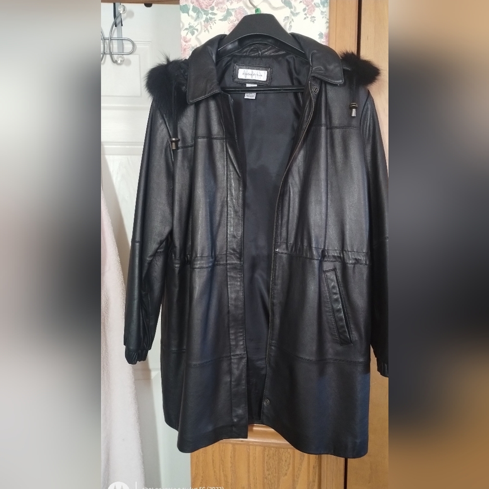 Preston&York Lambskin Coat W/Fur Trimmed Hood